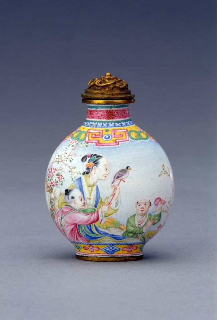 图片[1]-Qianlong style painting enamel baby playing picture snuff bottle-China Archive